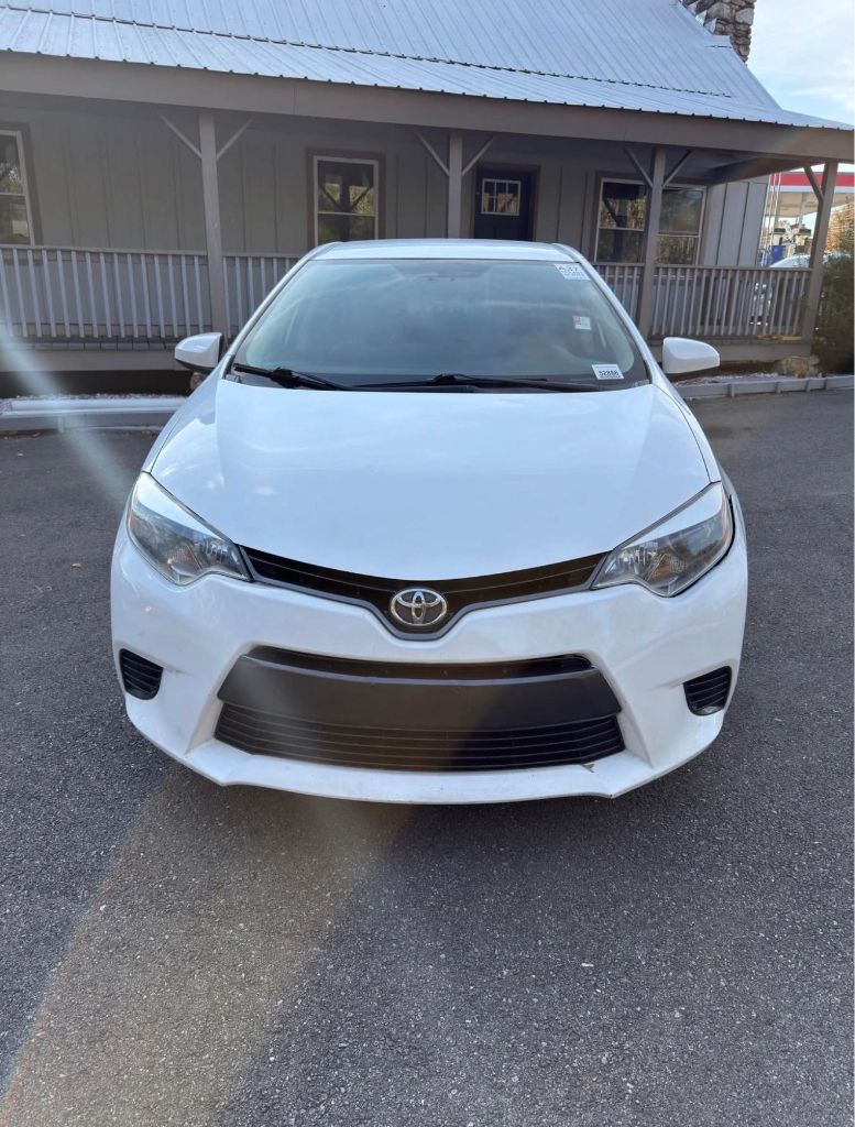2016 Toyota Corolla LE's photo