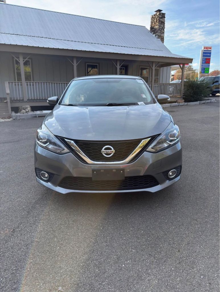 2017 Nissan Sentra SR's photo