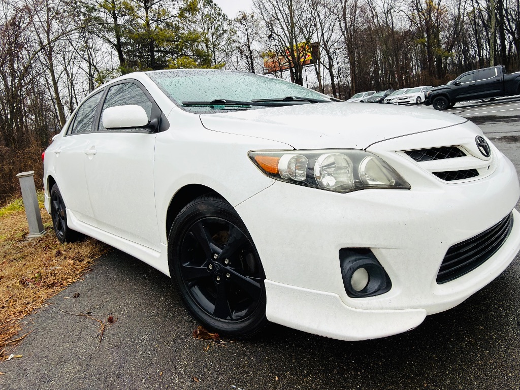 2012 Toyota Corolla S's photo